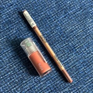 Kaja juicy glass lip oil & Makeup forever lip pencil
